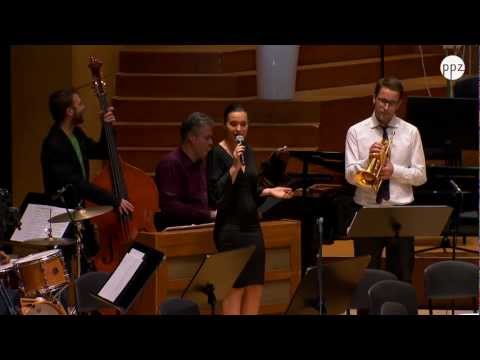 Nina Strnad: Ne prižigaj luči v temi