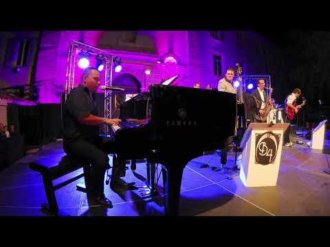 I GOTTA WOMAN - Uros Peric feat. Drew Davies & the Barcelona Big Blues Band