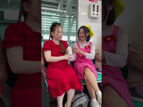 🇻🇳 Kindness Mix-Up #NhiReal #Kindness #GoodDeed#shorts #YouTubeShorts#viral#trending