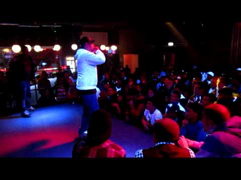 FIGHT CLUB: Mekoslesh VS TriplaB