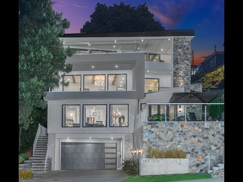 Welcome to "Pier View" - 15031 Victoria Avenue, White Rock BC - Water View Home