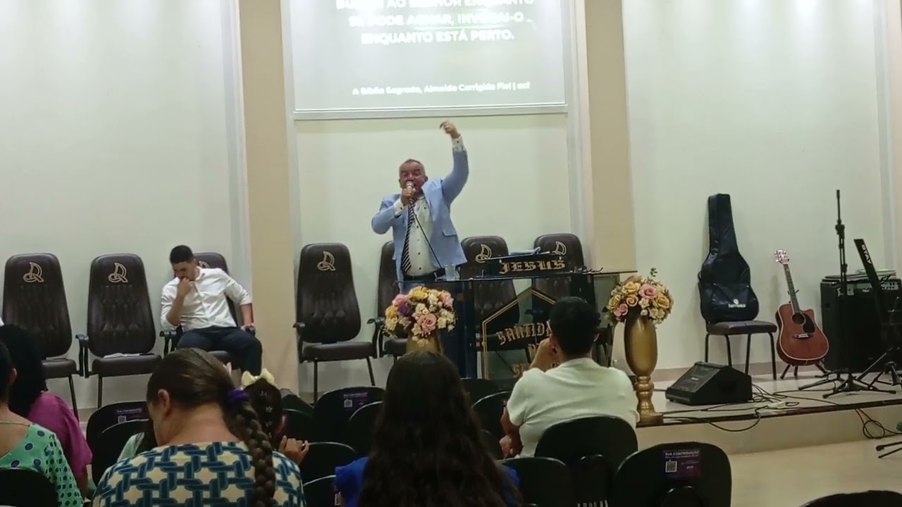 Buscai o senhor enquanto pode achar . Pregação na sede em Florai PR.🙏🏻🫵🏻