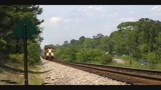 preview picture of video 'Northbound CSX Q-144 Coming Into Auburn,Al'