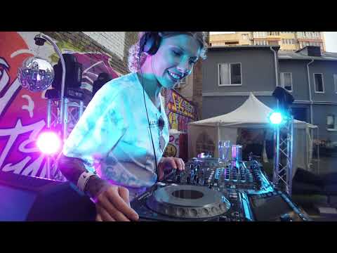 Yuliana Stus Dj - (Mix for P2Bar) MelodicHouse 2020