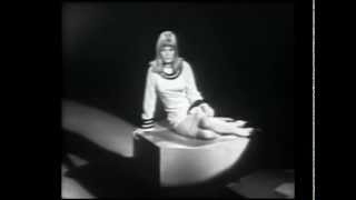 Marianne Faithful - As Tears Go By - plus interview with Brian Epstein (London Hullabaloo)