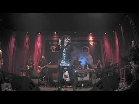 11. Dresdner Neujahrssingen - Lenny Kravitz "Fly Away" mit Katja Hofmann