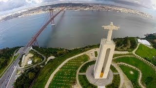 preview picture of video 'Flying over Cristo Rei in Almada, Portugal'