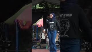 Download lagu Bini Tua - Pe'enk Band mp3