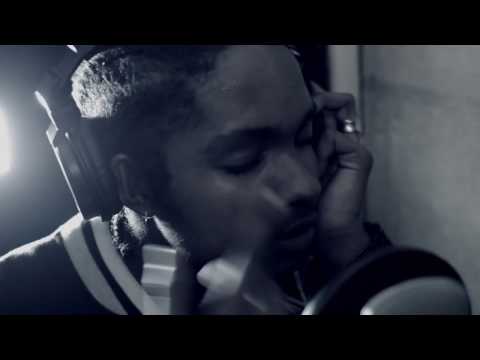 Naiky - Workin'Hard (Clip Officiel) 2014