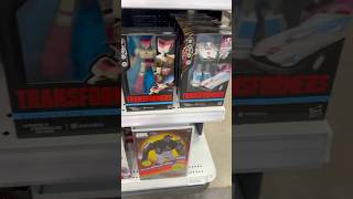 Transformers Kranix, Prowl, and Big-Figs Optimus on display at Target #transformers #optimusprime