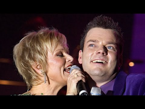Katri Helena & Jari Sillanpää - MeStarat JouluShow (Live)