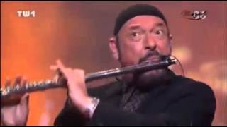 Jethro Tull y  Lucia Micarelli -  Bourée