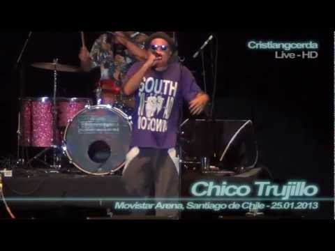 Chico Trujillo - La Escoba ( Insert Juan Gabriel ) ( Movistar Arena, Stgo.de Chile - 25.01.2013 )