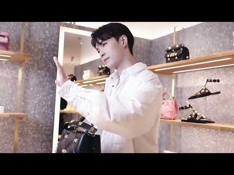 【張藝興】210409 Zhang Yixing Lay - Xlog Blue Lay wearing Valentino Pre-Fall 21 at Valentino event in BJ