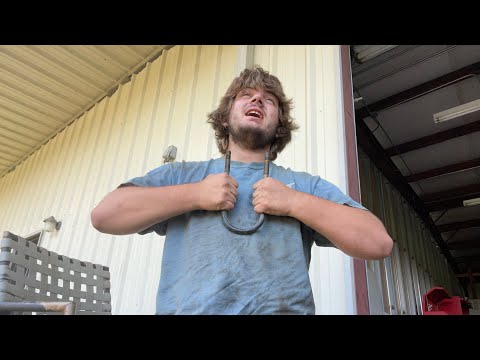 1999 Ford F-150 2.5 inch rough country lift kit install!!