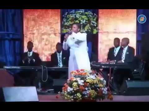 MAI KUVHEYA - WE GLORIFY YOUR HOLY NAME