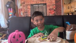 Crepas decoradas de mounstro