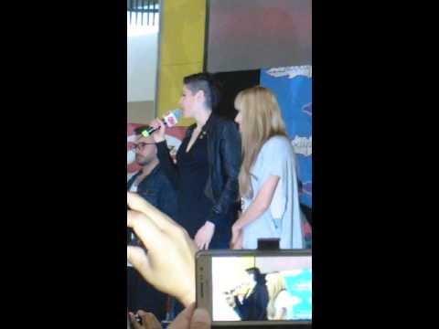 Ha ash firma de autografos las americas