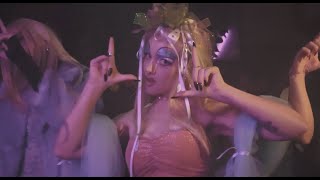 Ada Lea – “come on, baby! be a good girl for the camera”