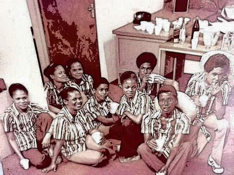 La Famalia Sen  -  "La Sapa" [Original Version]