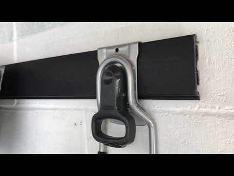 Rubbermaid Fasttrack vs. Craftsman Versatrack
