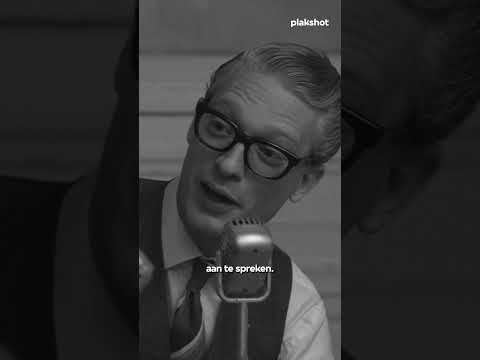 In 1945 zullen we nog wel eens zien wat de heer Hitler allemaal heeft klaargespeeld. | Plakshot (S7)