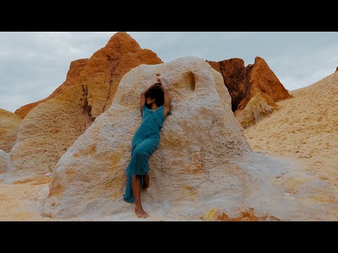 Kawe, WIU - Carolina (Clipe Oficial)