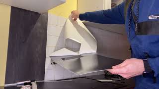 Video eines Kunden mit Null Erfahrung verlegt Fliesana zum ersten Mal in der Küche alleine.