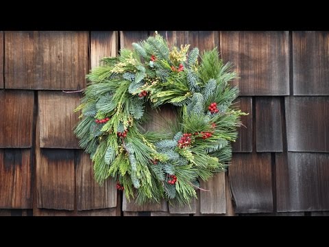 How to Make a Holiday Wreath