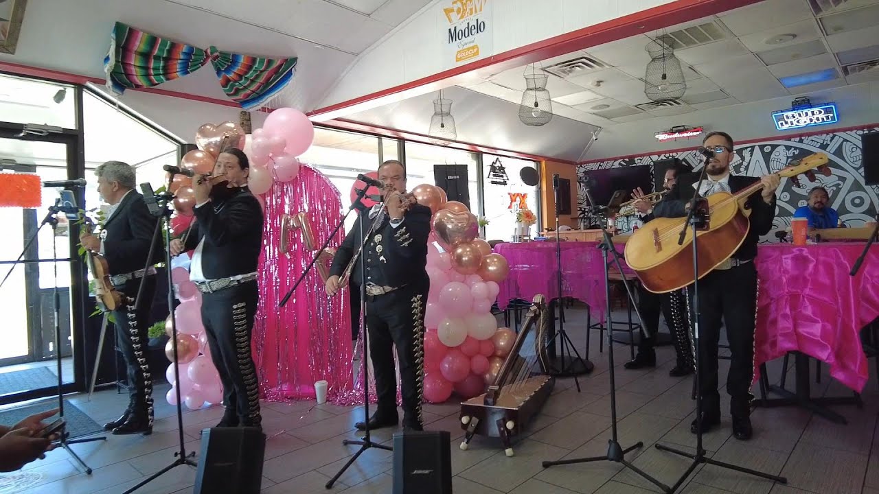 Promotional video thumbnail 2 for Mariachi Colima de Javier Rodriguez