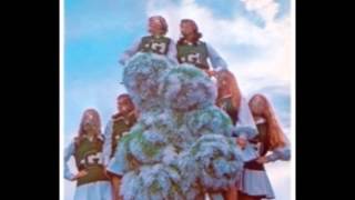 Sleigh Bells - A/B Machines (Official Instrumental)