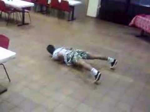 Mannheim Hochstätt Ertugrul ve Cihan BreakDance Gösterisi