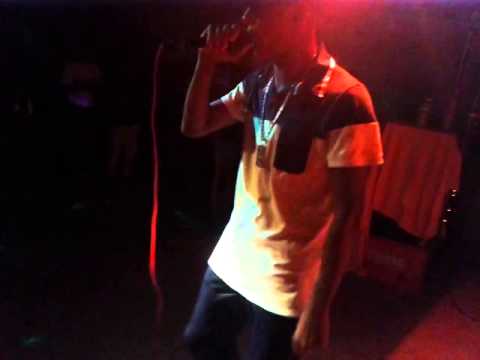 Mc Renan Hp Ao Vivo No Caipirão Em Bofete