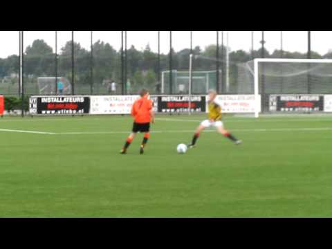 VV De Meern D1 - SCH D1 2-2  19 mei 2011,  Shane panna