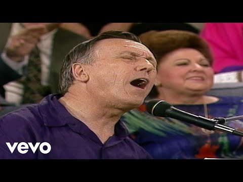 Bill & Gloria Gaither - I've Never Loved Him Better (Live) ft. Henry Slaughter, Hazel Slaughter