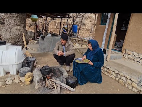 The resistance of a nomadic couple against mountain frosts