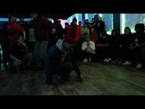 Top 32: Curt Rage vs Kyros