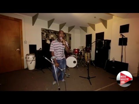 MusicIndustry1on1 com Presents 'Direct 2 Exec' Performance By Tae Bleezie HD