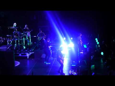 Pearl Jam - I Got Id - New York City 05-01-2016