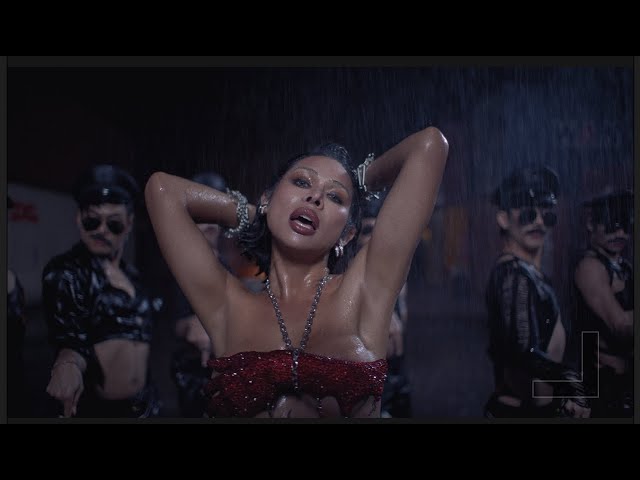  mit dem Titel 'Good Boy' / Video ((jetzt ansehen))