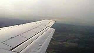 preview picture of video 'Wash Dulles approach on UA with ATC audio (oct 2004) -Part 1'