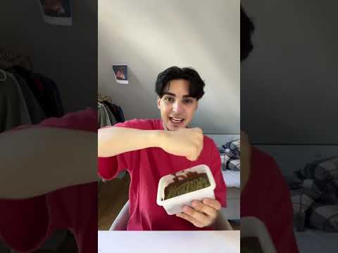 We try my Dubai chocolate😍