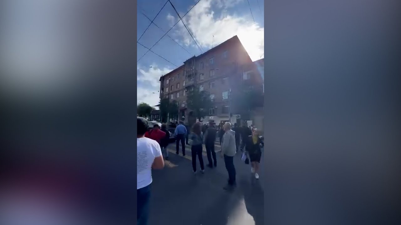 Վազգեն Առաջին Վեհափառի փողոցը այս պահին երկկողմանի փակ է