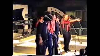 Download lagu Koes Plus '98 - Laguku Sendiri & Bus Sekolah mp3