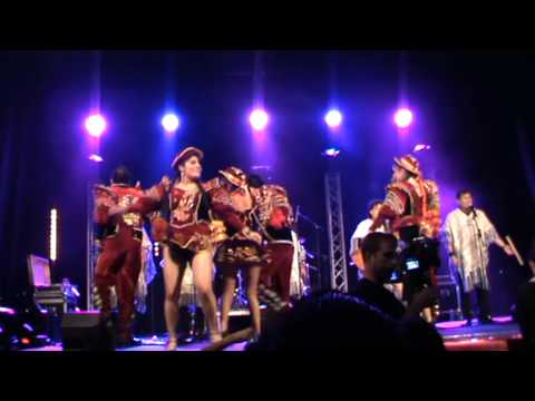 Caporales con Los Kjarkas "Saya Cochabamba" - Paris 2013