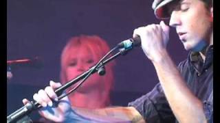 Dawn Kinnard + Jason Mraz (Clear The Way @ iTunes Festival)