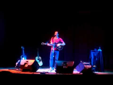 Kaan Tangöze-Haşlayın Beni (19.11.2015/Bostanlı Suat Taşer Tiyatrosu)