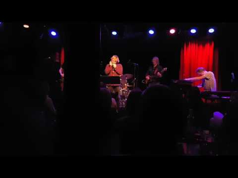 Georg "Jojje" Wadenius & Cleo feat. Mathias Heise - The Lady Laughs