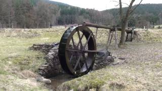 preview picture of video 'Wasserrad ohne Eis, Nähe Oberhundem, Sauerland'