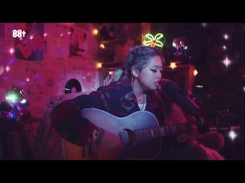 BEABADOOBEE- BETWEEN THE BARS (88 rising live) ASIA RISING FOREVER